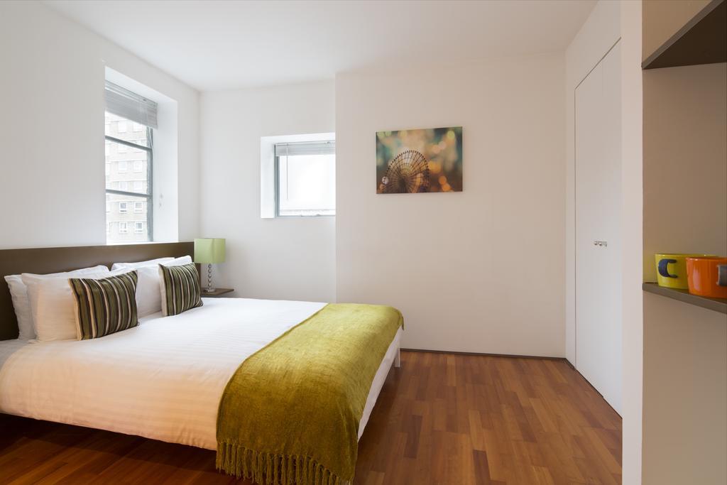 ロンドンKensington Oneアパートメント 部屋 写真